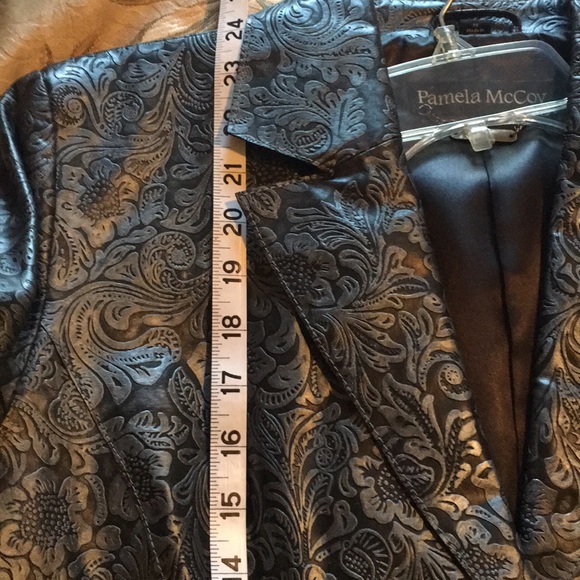 Pamela McCoy M leather blazer - Picture 6 of 8